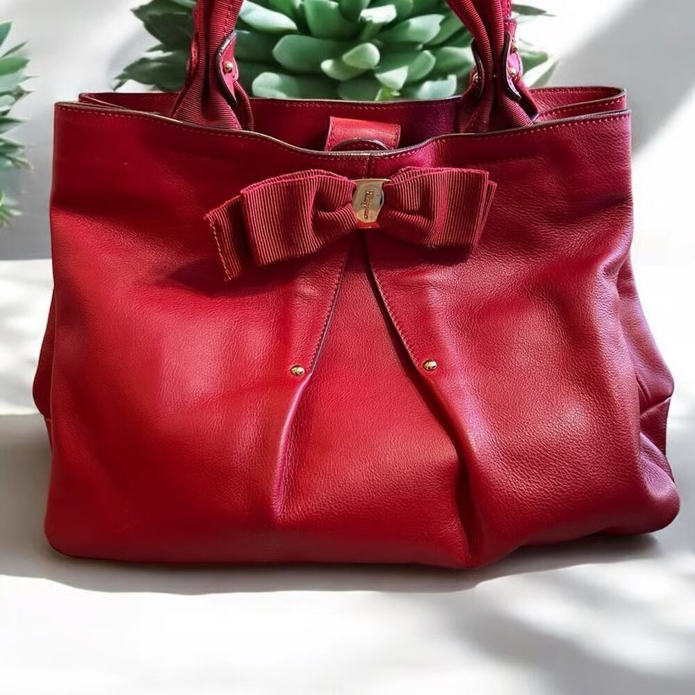 Salvator Ferragamo Women's Red Patent Leather Miss Vara Selene Tote - Picture 1 of 13